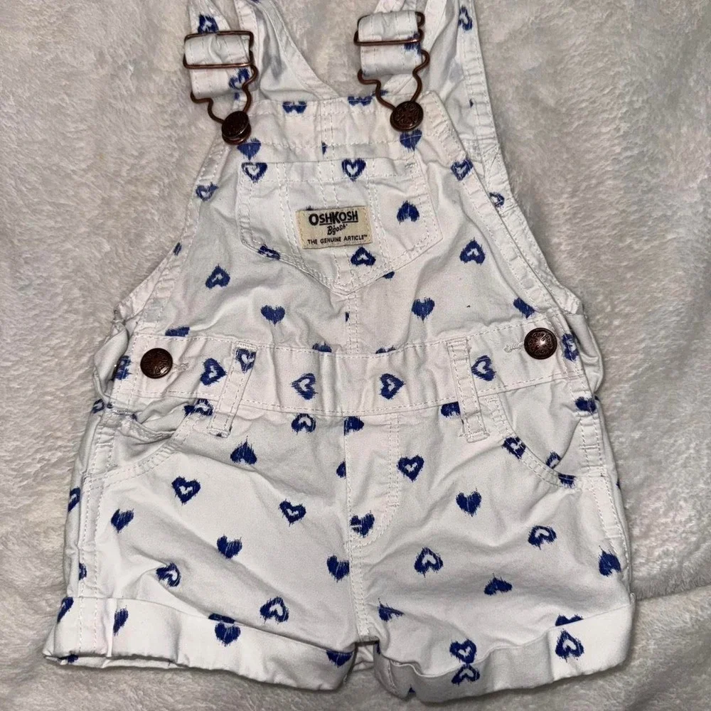 OshKosh B'gosh white/blue heart overalls Size 6 months